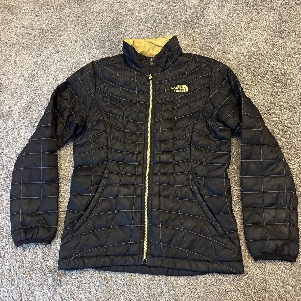 The North Face Girls Thermoball Eco Puffer Jacket Black Gold Size Medium 10/12